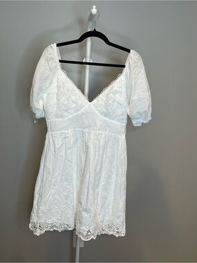 Selfie Leslie | Dresses | Reinhart Floral Asymmetrical Mesh Dress White | Poshmark Selfie Leslie | Dresses | Reinhart Floral Asymmetrical Mesh Dress White | Poshmark